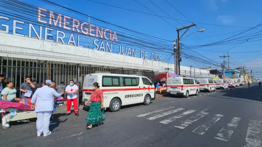 Autoridades también pidieron precaución para quienes visitan los servicios de salud. ,Archivo.