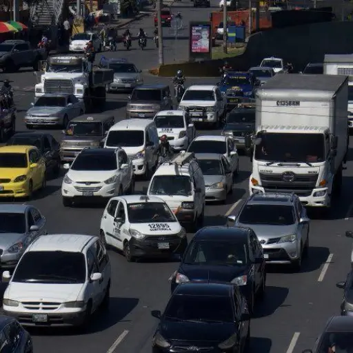 transito-compras-navidad-2022-emisoras-unidas10-1.jpg ,