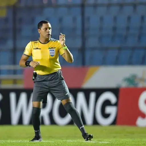 selvin-brown-arbitro-comunicaciones-monterrey-febrero-2024.jpg ,