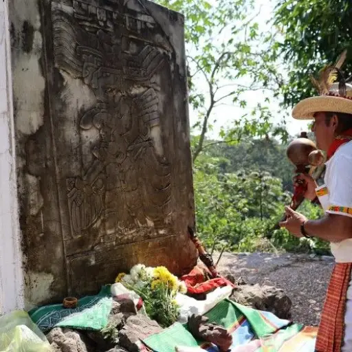 ceremonia-maya-frontera-mexico-emisoras-unidas.jpg ,