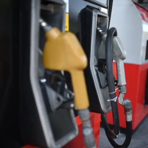 combustibles-gasolina-diesel-emisoras-unidas2.jpg ,