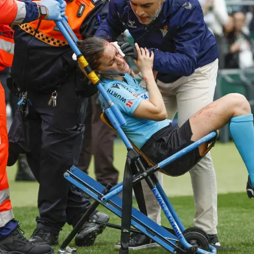 guadalupe-porras-asistente-arbitro-2.jpg ,