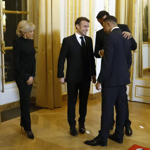 mbappe-macron-qatar.jpg ,