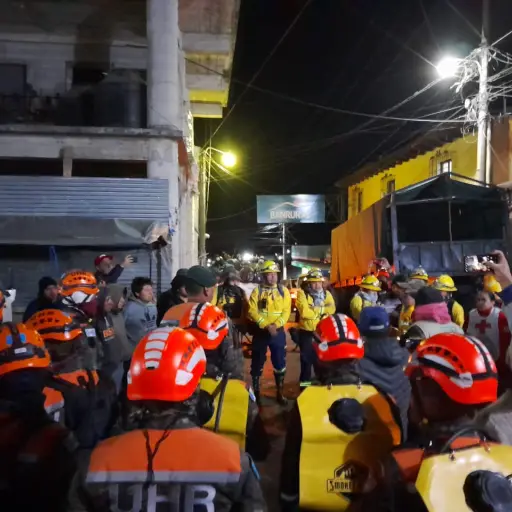 incendio-volcan-agua-emisoras-unidas2.jpg ,