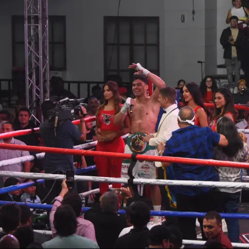 lester-martinez-titulo-wbc-2-scaled-1.jpg ,