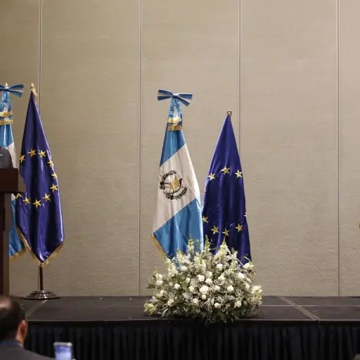 presidente-bernardo-arevalo-reunion-union-europea-borrell-emisoras-unidas.jpg ,