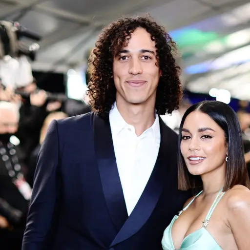 vanessa-hudgens-1-scaled-1.jpg ,