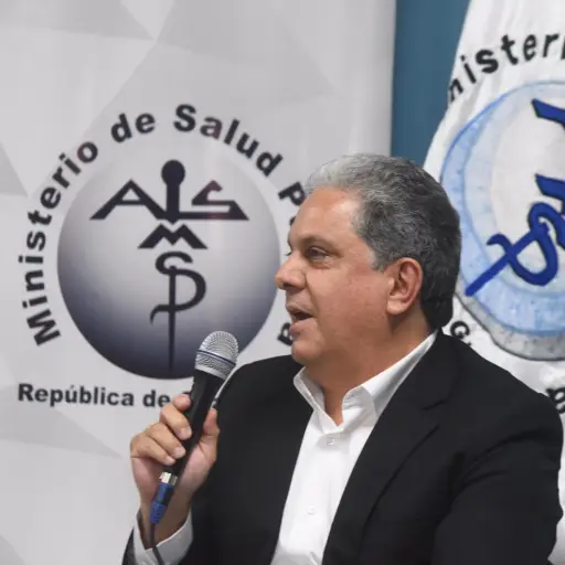 ministro-salud-oscar-cordon-emisoras-unidas1-scaled-1.jpeg ,
