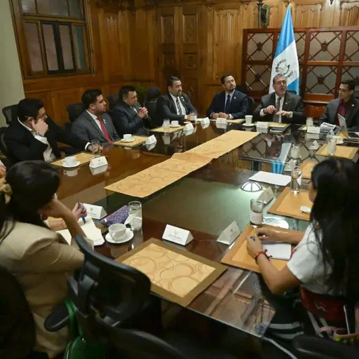 arevalo-reunion-junta-directiva-congreso.jpg ,