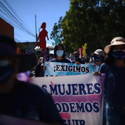 marcha-contra-violencia-mujeres-emisoras-unidas12.jpg ,