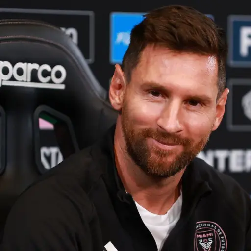 messi-habalndo-en-ignles-inteligencia-artificail-septiembre-2023.jpg ,