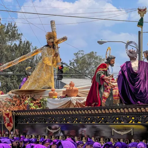procesion-semana-santa-emisoras-unidas.jpeg ,