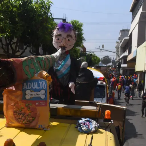 huelga-de-dolores-usac-2024-emisoras-unidas5-scaled-1.jpeg ,