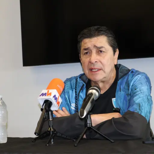 luis-fernando-tena-conferencia-prensa-scaled-1.jpg ,