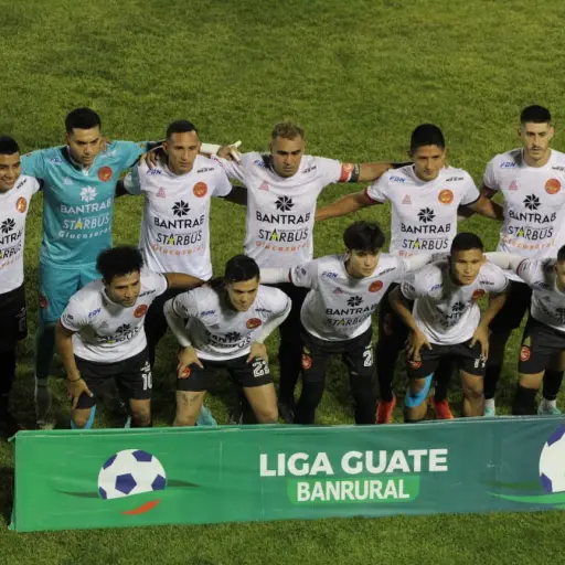 coatepeque-desciende.jpg ,