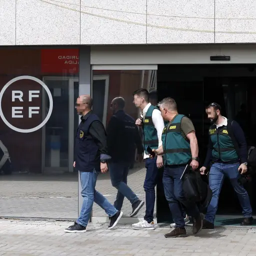 detenidos-trabajadores-rfef.jpg ,