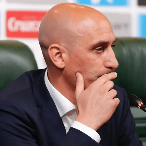 luis-rubiales-escandalo-futbol-espanol-emisoras-unidas-.png ,