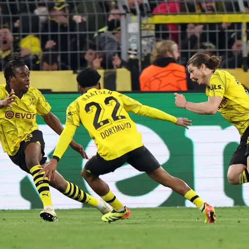 borussia-dortmund-semifinalista-de-champins-league-abril-2024-scaled-1.jpg ,