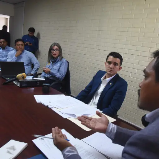 diputado-incendio-vertedero-amsa-emisoras-unidas-scaled-1.jpeg ,