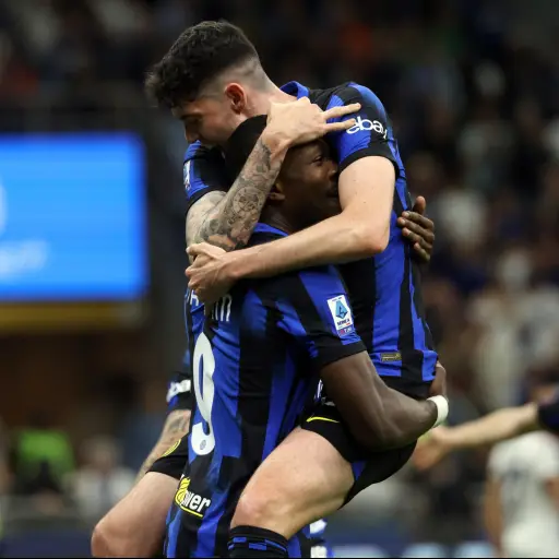 inter-buscara-ante-milan-el-titulo-en-italia-abril-2024-scaled-2.jpg ,
