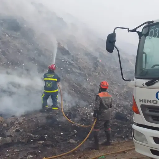 incendio-vertedero-amsa-emisoras-unidas10.jpg ,