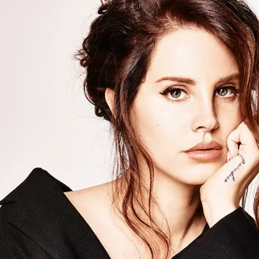 Lana-del-Rey-1.jpg ,