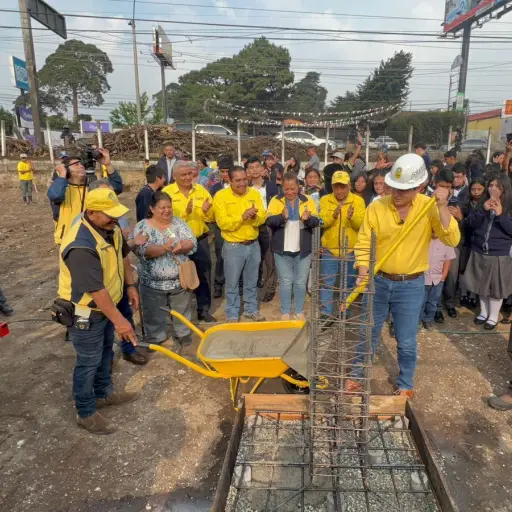 Inauguran-construccion-de-instituto-en-Santa-Catarina-Pinula.jpeg ,