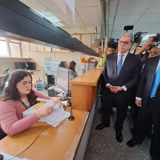 denuncian-contrato-de-vacunas-Sputnik-V-abril-2024-scaled-2.jpeg ,