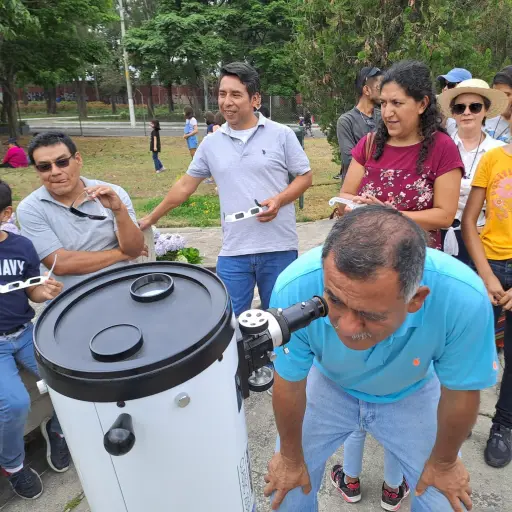 eclipse-solar-8-abril-guatemala-mapa-relieve-emisoras-unidas1-scaled-1.jpeg ,