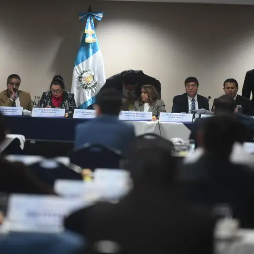 reunion-magistrados-tse-emisoras-unidas.jpg ,