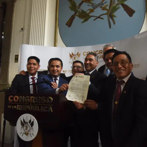 congreso-iniciativa-presupuesto-alimentacion-escolar-emisoras-unidas-scaled-1.jpeg ,