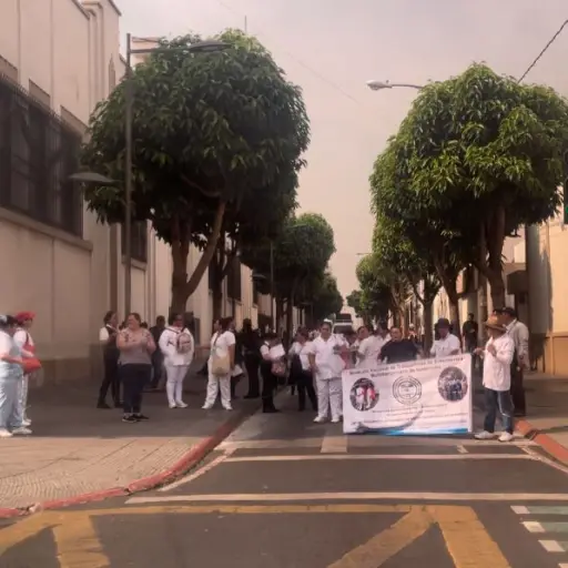 manifestacion-sindicato-enfermeria-zona-1-emisoras-unidas.jpeg ,