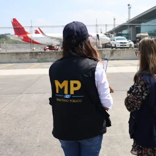 diligencia-aeropuerto-la-aurora-emisoras-unidas.jpeg ,