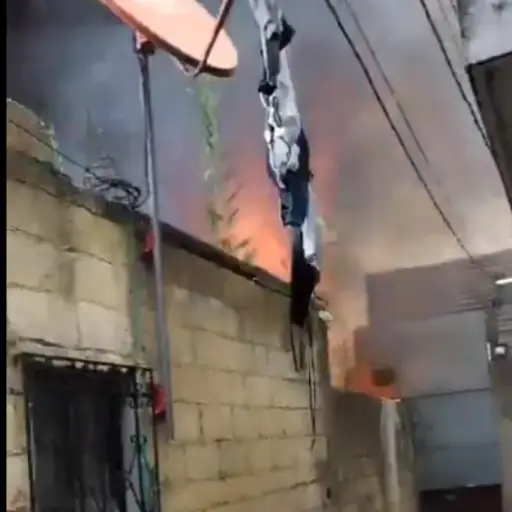 Incendio-alcanza-viviendas-en-Mixco.jpg ,