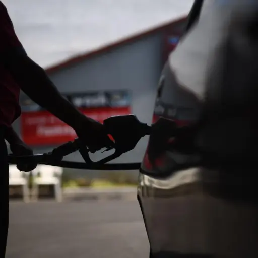 combustibles-gasolina-diesel-emisoras-unidas8.jpg ,