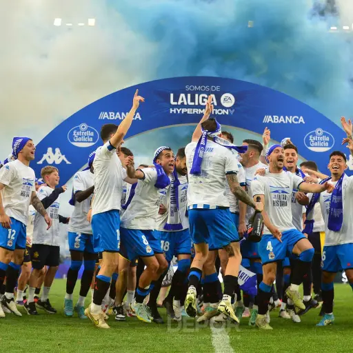 deportivo-la-coruna-asciende-a-segunda-division-mayo-2024.jpg ,