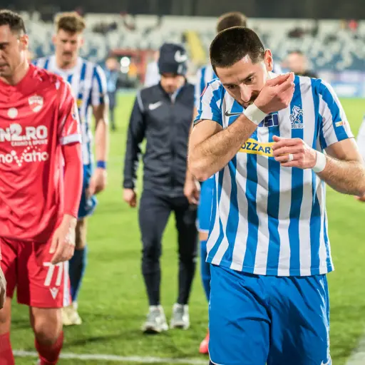 nicolas-samayoa-poli-iasi.jpg ,