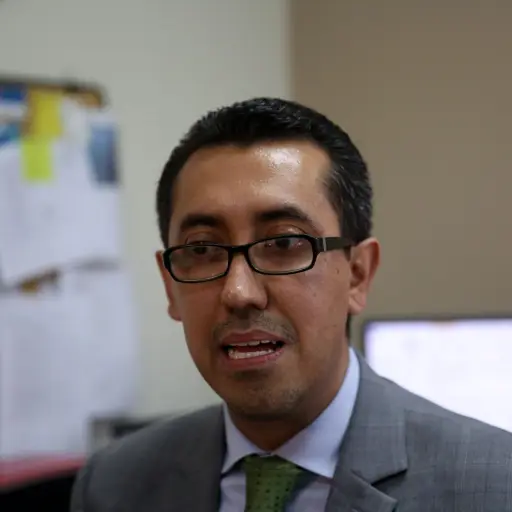 JONATHAN-MENKOS-1.jpg ,