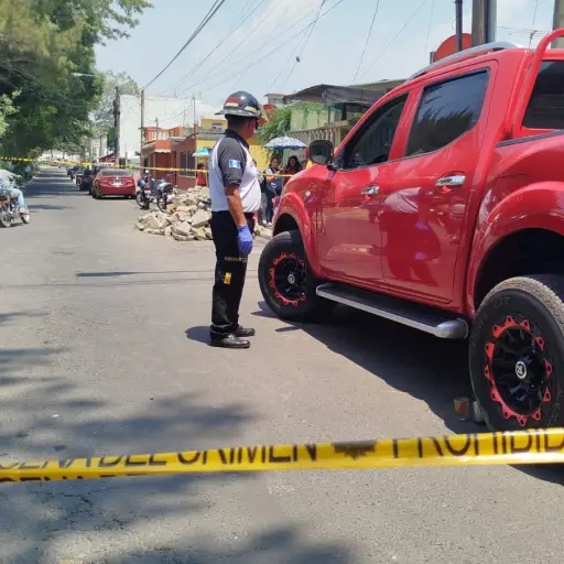 ataque-armado-picop-zona-18-emisoras-unidas.jpeg ,