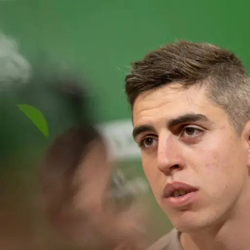 espana-futbolista-expulsado-racing.png ,