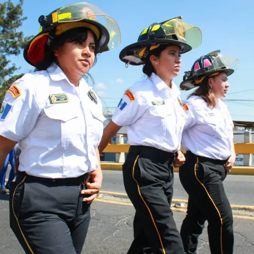 Sucely-Mazariegos-de-los-Bomberos-Voluntarios-001.jpg ,