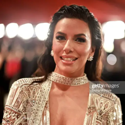 eva-longoria-emisoras-unidas-marzo-2023.png ,