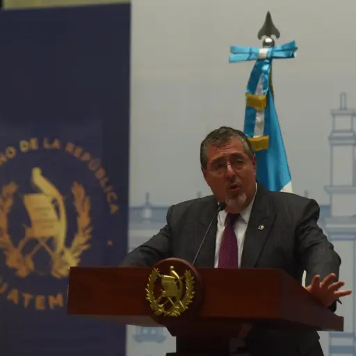 presidente-bernardo-arevalo-emisoras-unidas2-scaled-1.jpeg ,