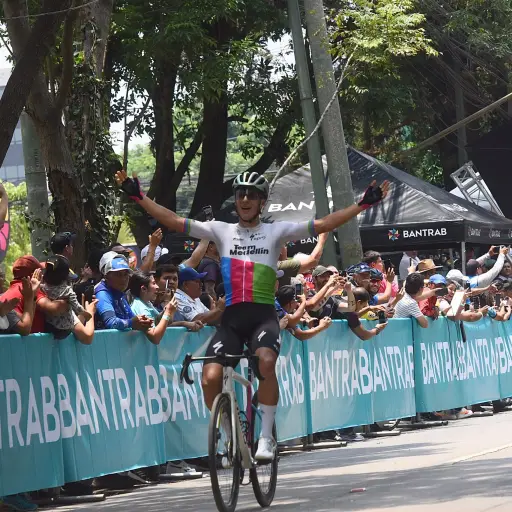 wilmar-paredes-team-medellin-scaled-1.jpg ,