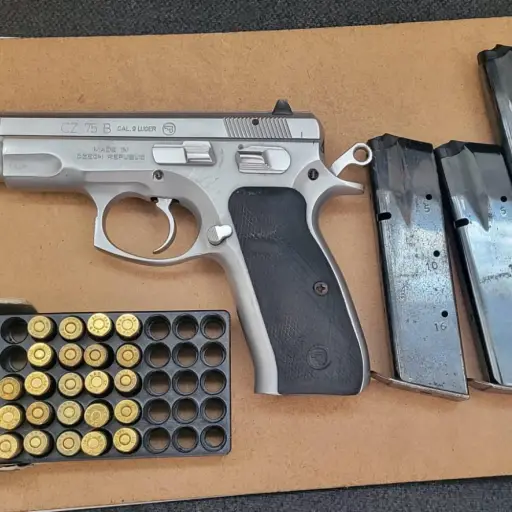 ESTUDIANTES-CAPTURADAS-CON-PISTOLA-MAYO-2024.jpeg ,