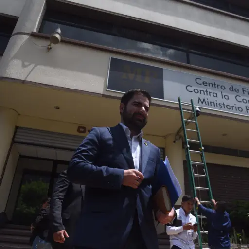 comisionado-corrupcion-santiago-palomo-citacion-fiscalia-emisoras-unidas5-scaled-1.jpeg ,