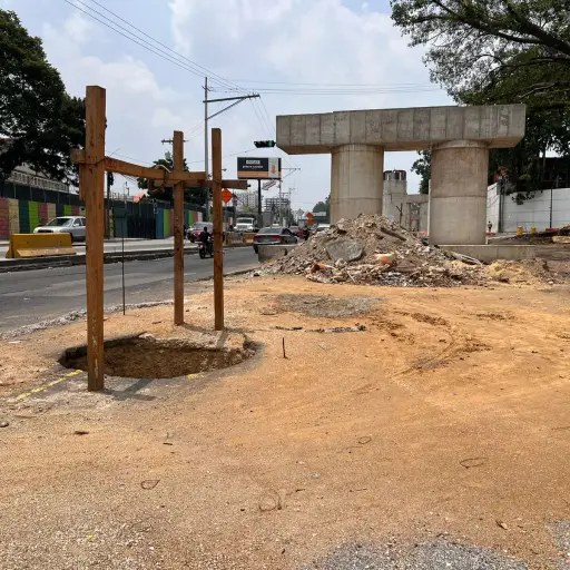 Paso-a-desnivel-de-la-calzada-Roosevelt-001.jpg ,