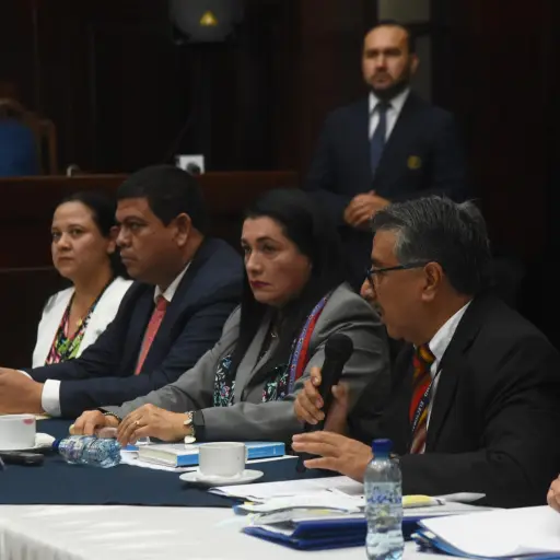 magistrada-presidenta-tse-comision-pesquisidora-emisoras-unidas-1-scaled-1.jpeg ,