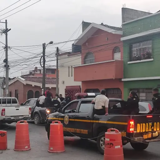 allanamiento-robo-vehiculo-emisoras-unidas.jpeg ,