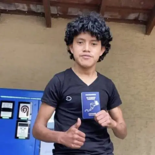 Farruko-Pop-emisoras-unidas-marzo-2024.png ,